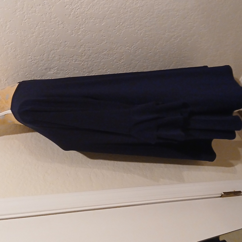 Navy ITY Top - Picture 2 of 4